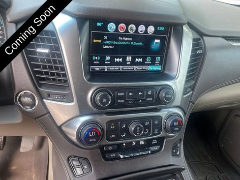 Used 2016 Chevrolet Suburban LTZ AWD/4WD image 19