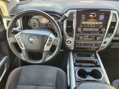 Used 2021 Nissan Titan SV w/ SV Convenience Package image 27