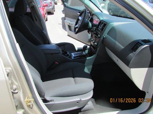 Used 2006 Chrysler 300 w/ Sound Group image 20