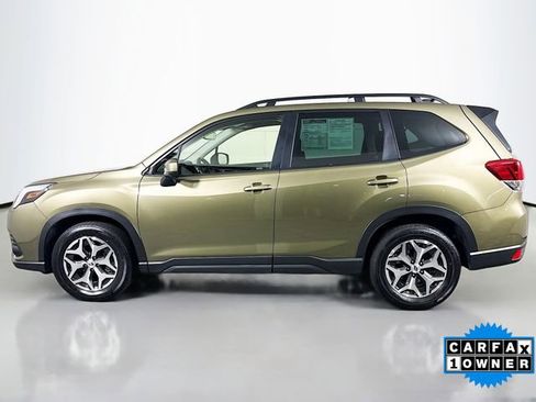 Used 2024 Subaru Forester Premium AWD/4WD image 4