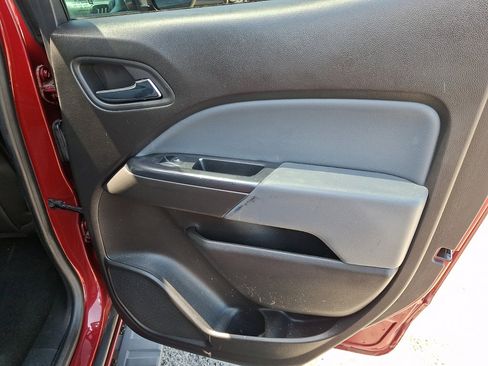 Used 2017 Chevrolet Colorado Z71 AWD/4WD image 14