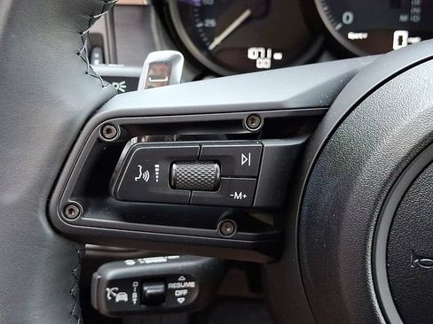 Certified 2025 Porsche Macan GTS AWD/4WD image 25