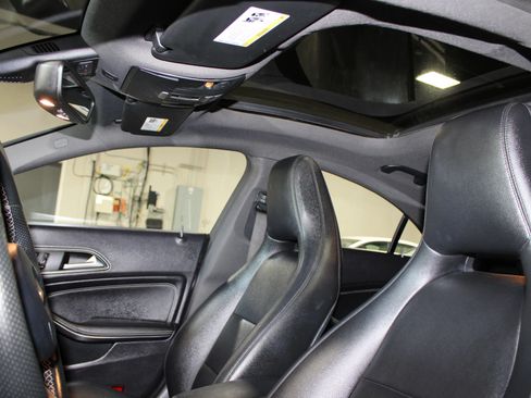 Used 2015 Mercedes-Benz CLA 250 4MATIC image 28