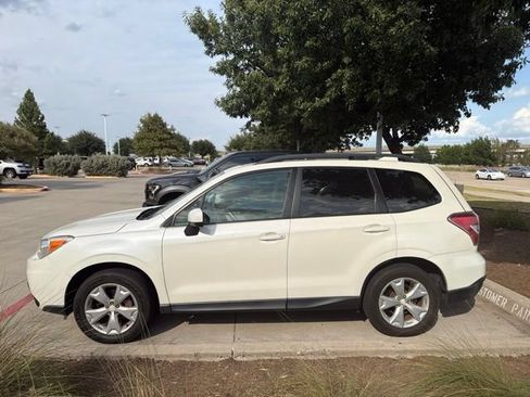 Used 2016 Subaru Forester 2.5i Premium w/ Popular Package #2 AWD/4WD image 4