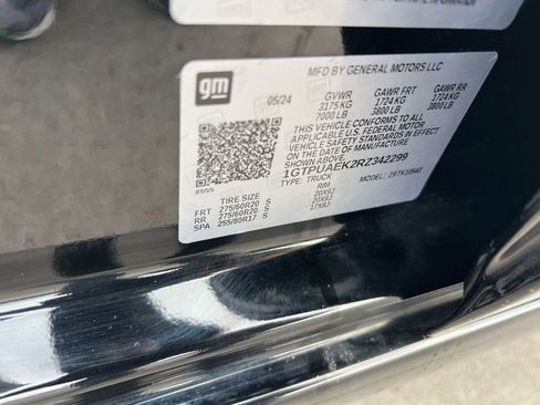 Used 2024 GMC Sierra 1500 Pro w/ Graphite Edition image 16