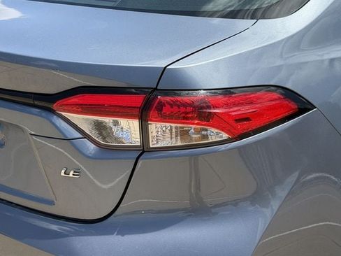 Used 2022 Toyota Corolla LE FWD image 7