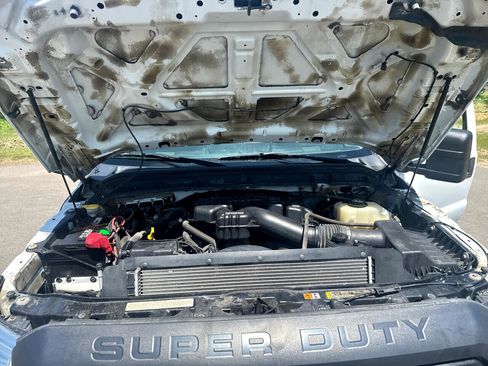 Used 2015 Ford F350 XL w/ Snow Plow Prep Package image 28