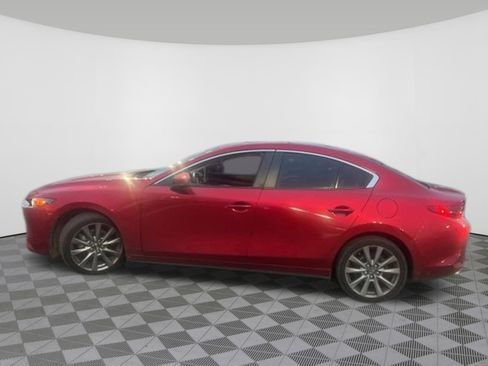 Used 2021 MAZDA MAZDA3 s image 2