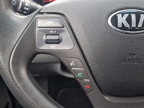 Used 2017 Kia Forte LX FWD image 22