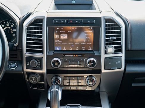 Used 2019 Ford F150 Platinum w/ Technology Package image 17