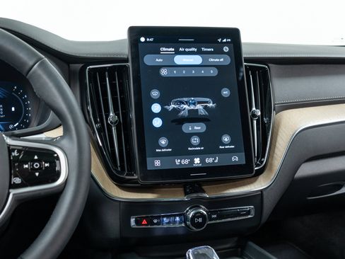 Used 2026 Volvo XC60 B5 Ultra w/ Protection Package Premier image 19