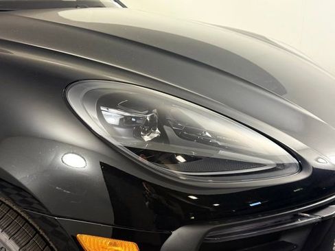 New 2025 Porsche Macan image 15