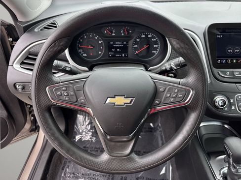 Used 2024 Chevrolet Malibu LT FWD image 28