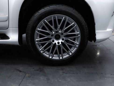 Used 2018 Lexus GX 460 Luxury image 36