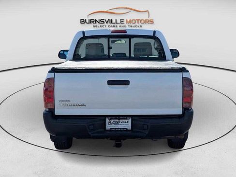 Used 2014 Toyota Tacoma 2WD Regular Cab image 5