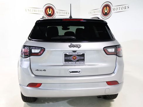 Used 2022 Jeep Compass High Altitude AWD/4WD image 28