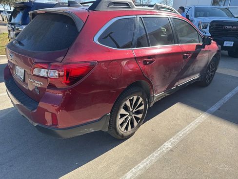 Used 2016 Subaru Outback 2.5i Limited image 4