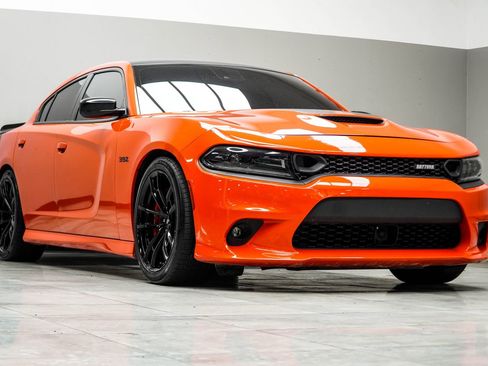 Used 2023 Dodge Charger Scat Pack w/ Daytona Edition Group image 4