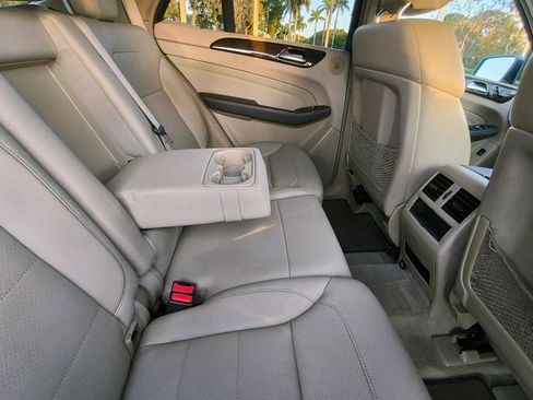 Used 2015 Mercedes-Benz ML 350 2WD image 32