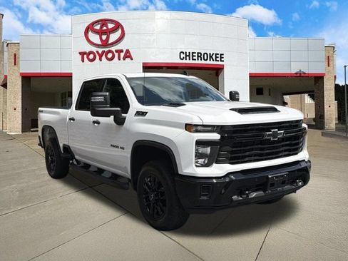 Used 2026 Chevrolet Silverado 2500 Custom w/ Custom Value Package AWD/4WD image 3