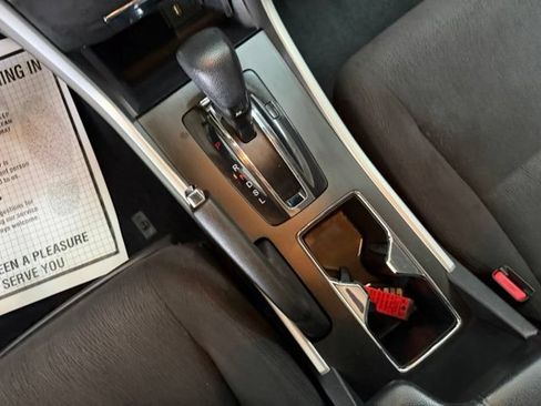 Used 2015 Honda Accord EX image 28