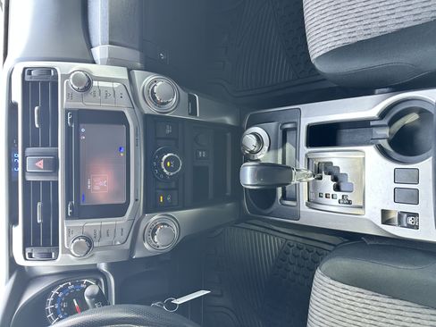 Used 2018 Toyota 4Runner SR5 image 30