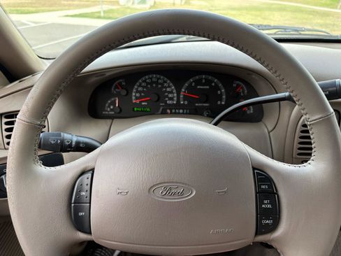 Used 2001 Ford F150 XLT image 86