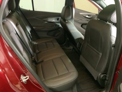 Used 2024 Buick Envista Avenir image 28