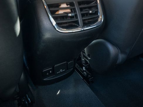 Used 2024 Chevrolet Malibu LT image 39