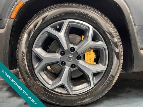 Used 2023 Rivian R1T Adventure image 7