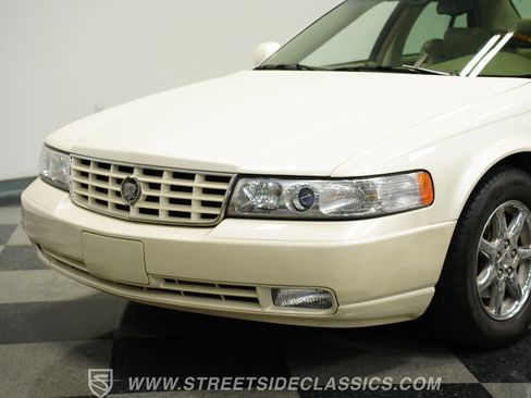 Used 1998 Cadillac Seville STS w/ Heated Seats Pkg image 18