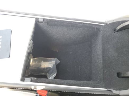 Used 2024 Tesla Model Y Long Range RWD image 19