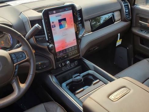 New 2025 RAM 2500 Limited image 23