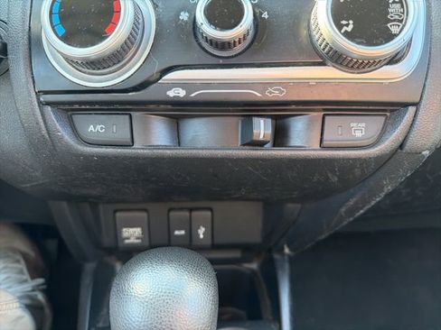 Used 2016 Honda Fit LX image 20