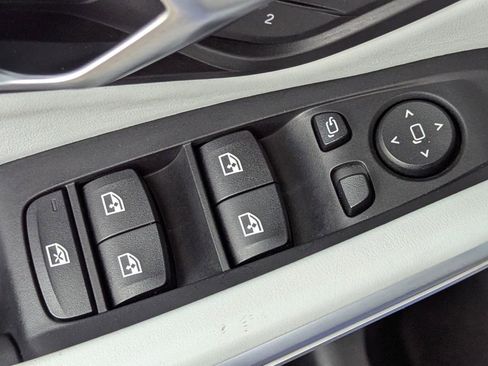 Used 2021 BMW M3 Competition image 22