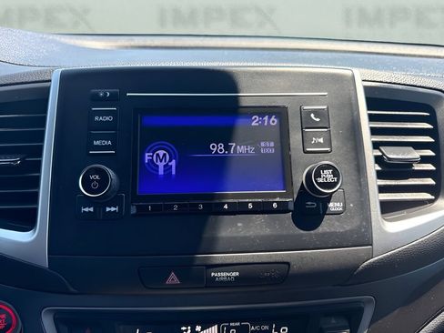 Used 2020 Honda Passport Sport image 8