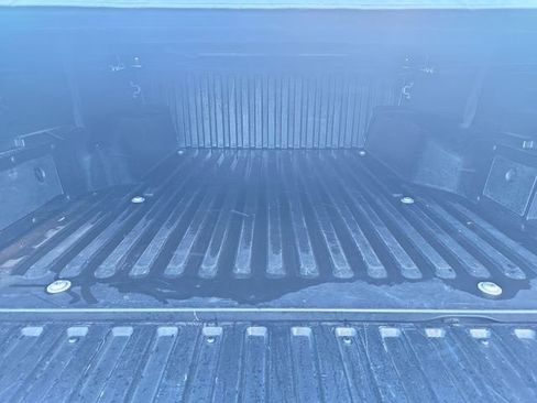 Used 2017 Toyota Tacoma 2WD Double Cab image 18