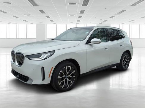 Certified 2025 BMW X3 xDrive30i image 8