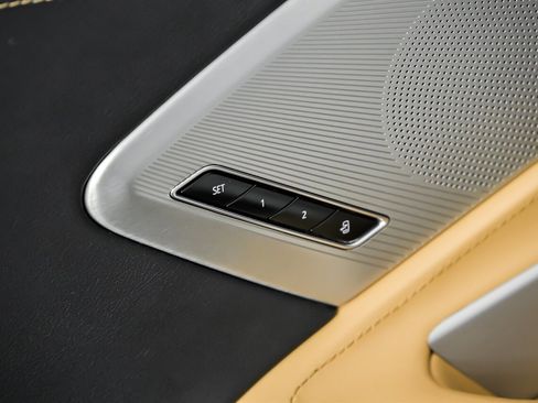 Used 2020 Chevrolet Corvette Stingray Preferred Cpe w/ 2LT Preferred Equipment Group image 21