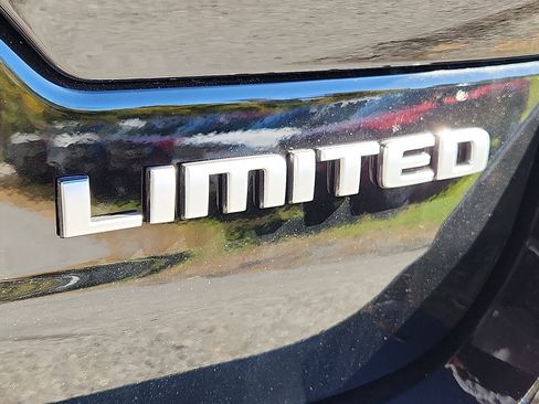 New 2025 Jeep Grand Cherokee Limited w/ Trailer Tow Package image 20