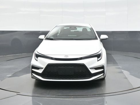 Certified 2024 Toyota Corolla SE FWD image 2