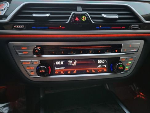 Used 2017 BMW 750Li xDrive image 23