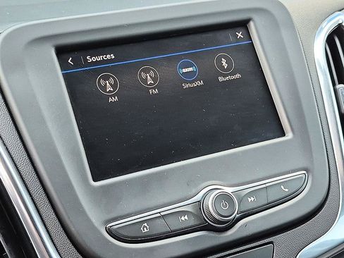 Used 2020 Chevrolet Equinox LT FWD image 22