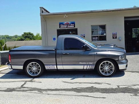 Used 2003 Dodge Ram 1500 Truck SLT RWD image 3