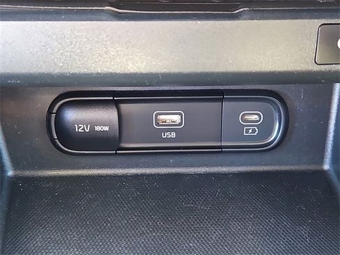 Certified 2024 Kia Seltos SX image 17