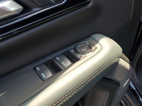 New 2026 GMC Yukon XL AT4 w/ AT4 Premium Plus Package AWD/4WD image 22