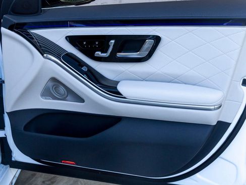 New 2026 Mercedes-Benz S 580 4MATIC Sedan image 25