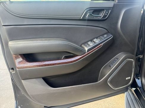Used 2019 GMC Yukon XL SLT RWD image 4
