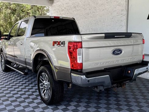 Used 2017 Ford F250 Lariat w/ Lariat Value Package AWD/4WD image 8