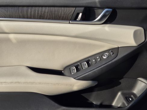 Used 2024 Honda Accord Sport image 28